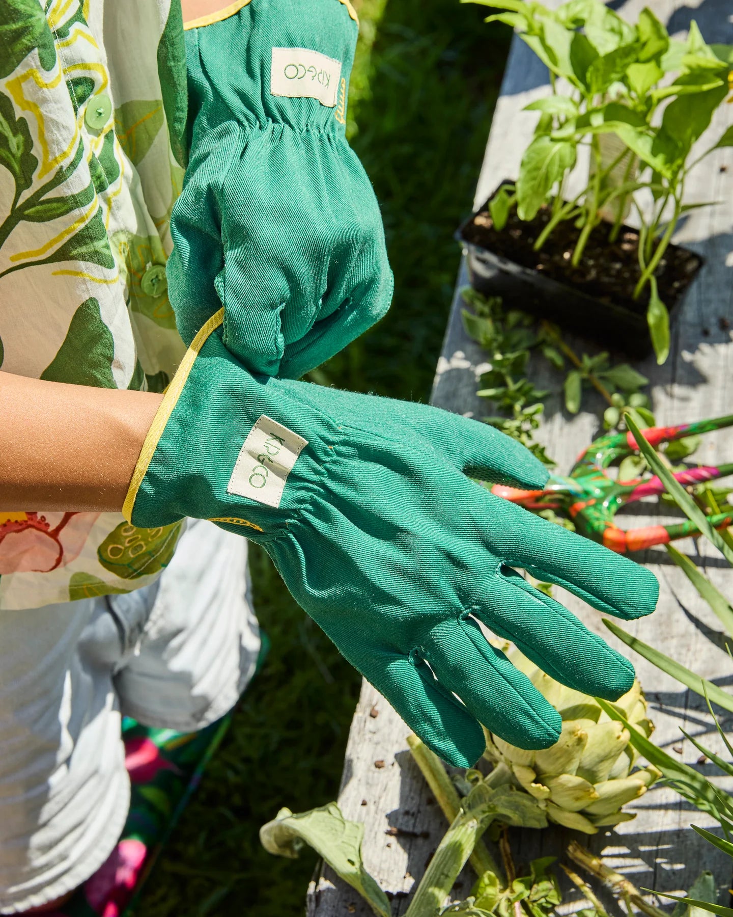 Follow The Sun Yellow Garden Secateurs and Gloves Set