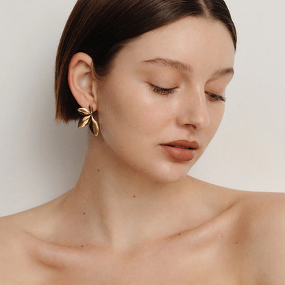 Flower Earrings - Gold