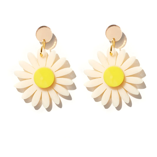 Daisy Studs - Cream with Yellow