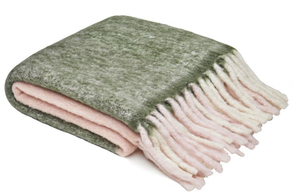 STRAWBERRY FIELDS BUMBLE BLANKET