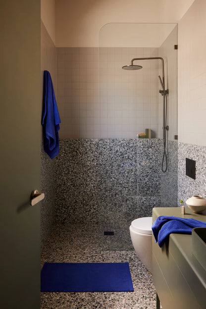 ELECTRIC BLUE BATH MAT